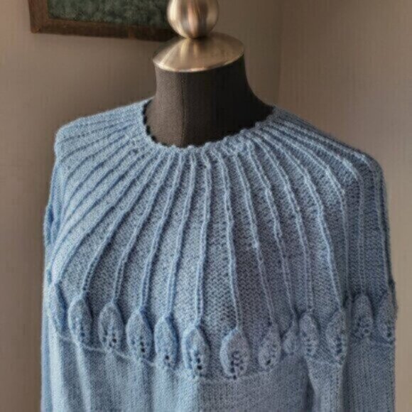 Handmade knit Sweater Blue Sz L-XL - Picture 3 of 13